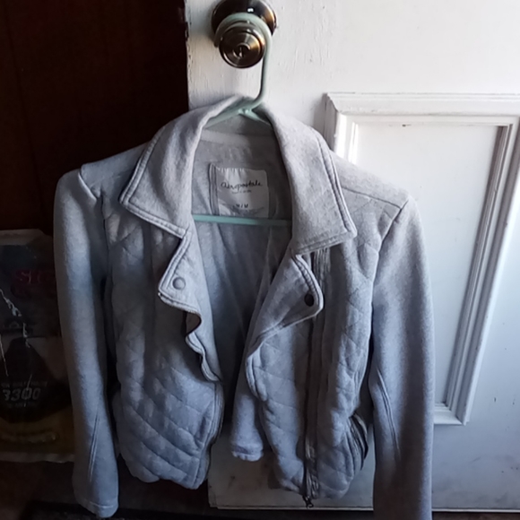 Ladies jacket - Picture 3 of 4